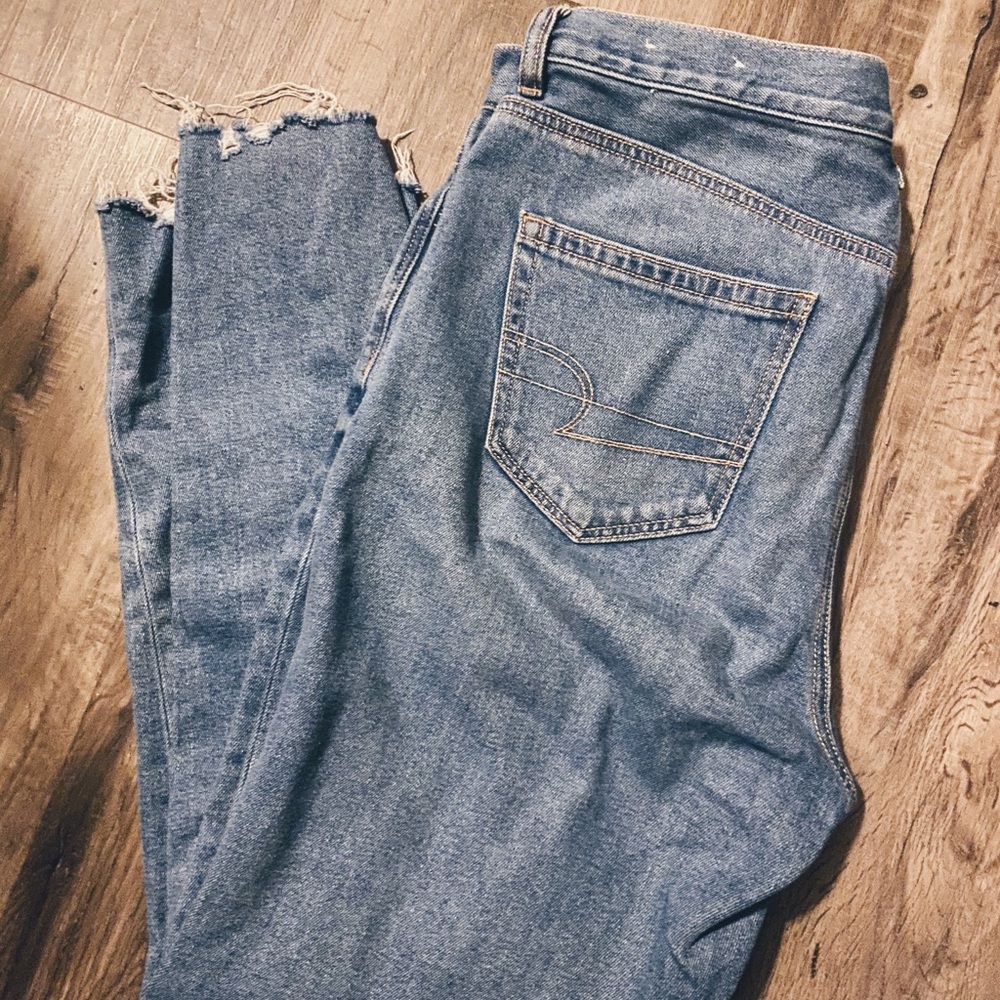 american eagle mom jeans! 🤍